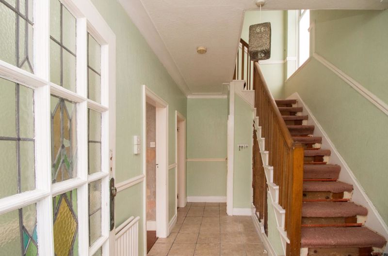 6 Seaview Road, Onchan IM3 4AH. — Photo 4 of 19