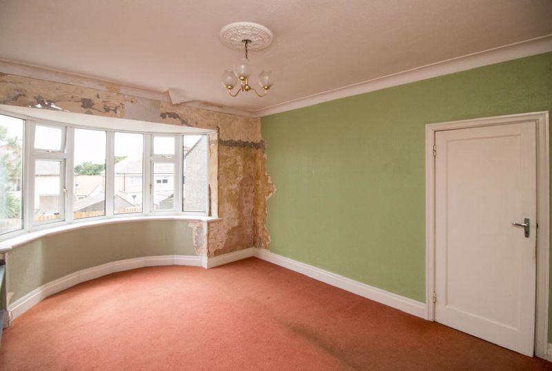 6 Seaview Road, Onchan IM3 4AH. — Photo 5 of 19