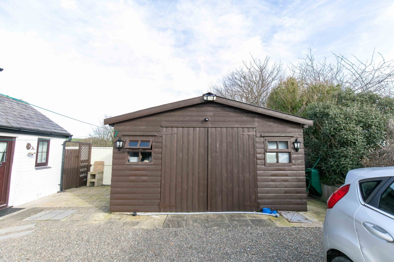Bluebell Cottage, Ramsey, IM7 4AF. - Photo 4 of 19