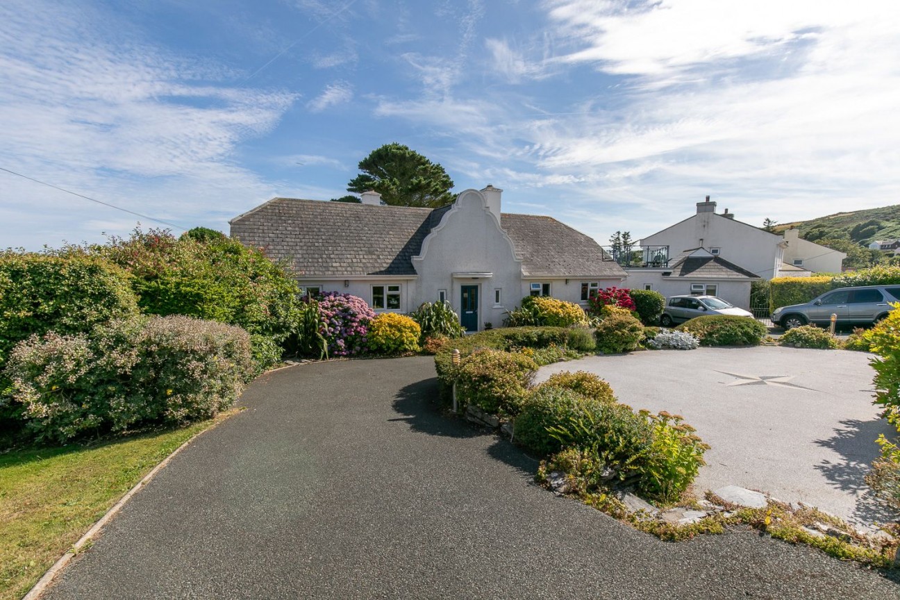 Ballavane, Fistard, Port St Mary, IM9 5PQ. - Photo 2 of 44