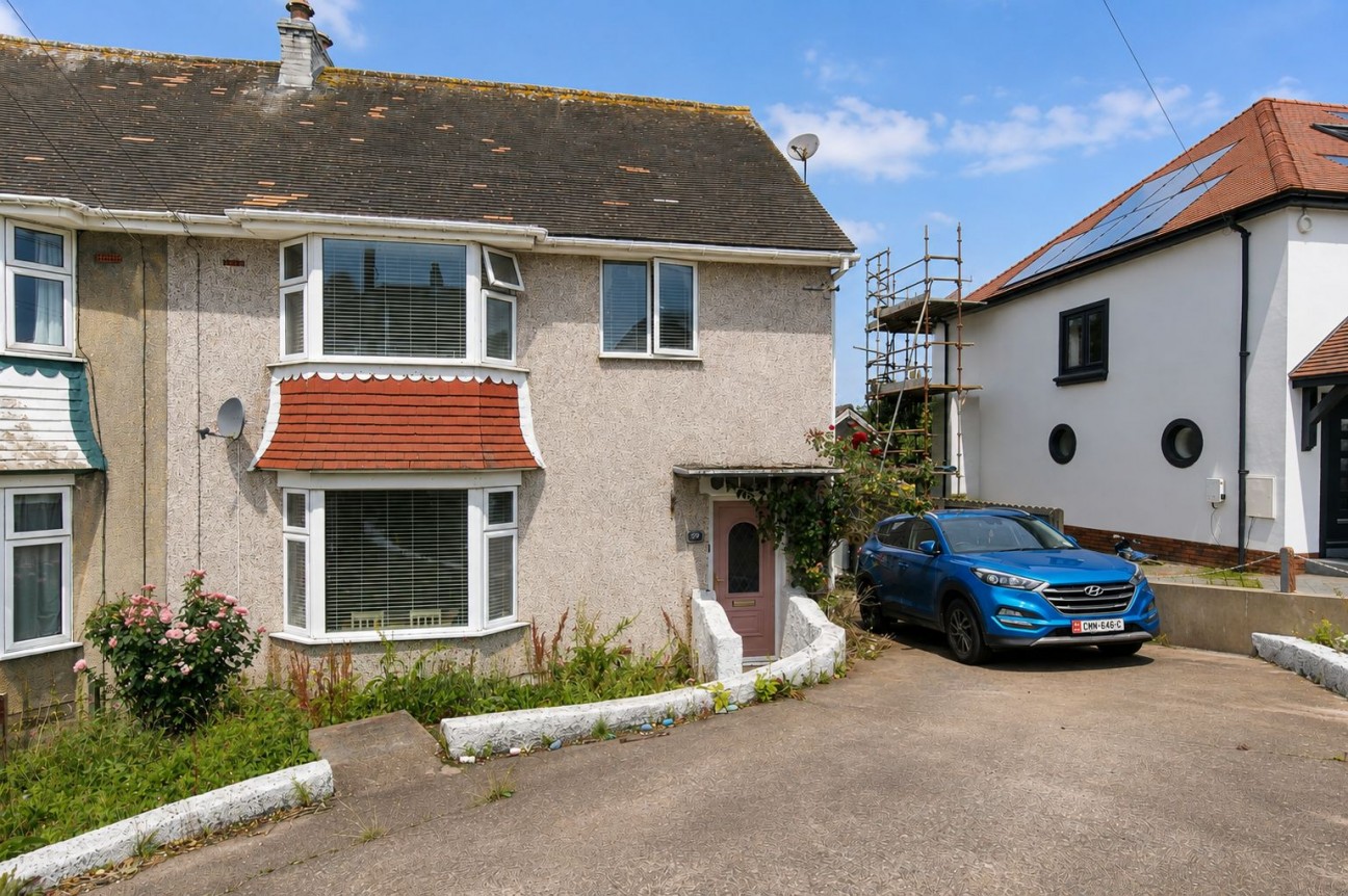 99, Ballabrooie Avenue, Douglas, IM1 4HA. - Photo 1 of 21