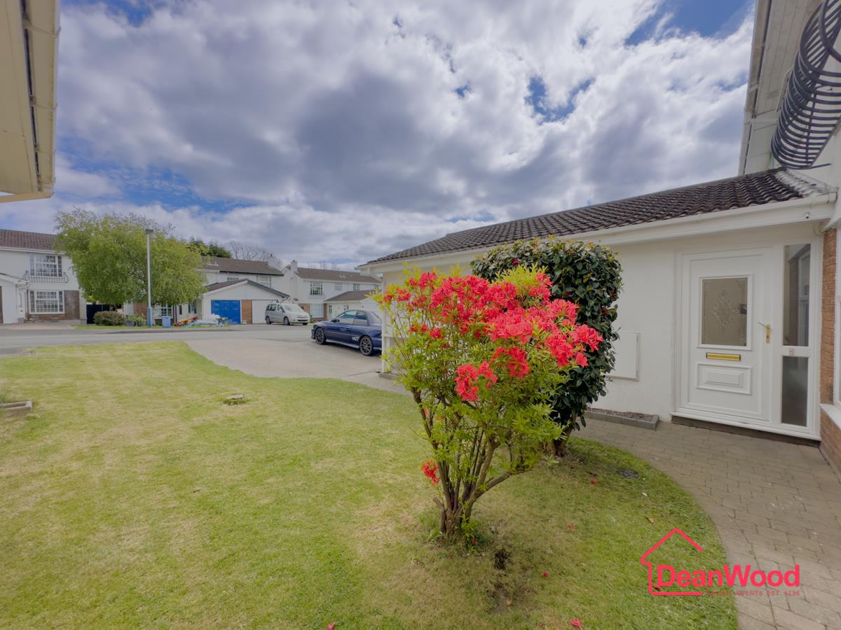 31 Cedar Walk, Hightonwood Hill, Douglas. - Photo 2 of 20