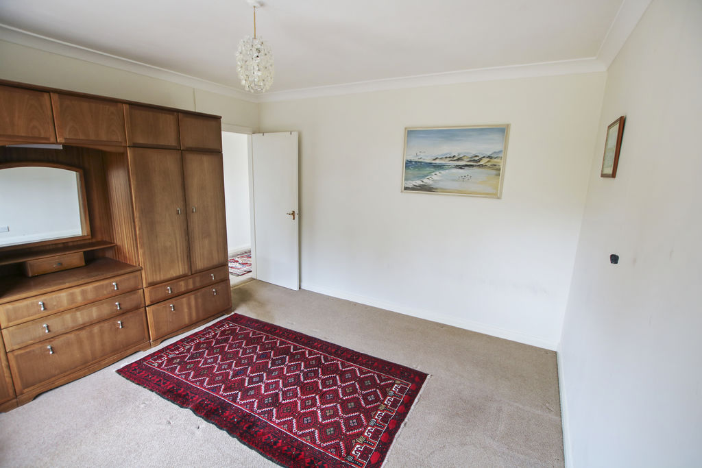 37 Silverburn Drive, Ballasalla IM9 2EF. — Photo 3 of 28