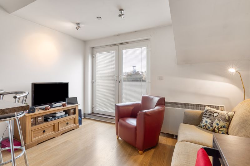13 Riverside Apartments Old Castletown Road, Douglas IM1 5AN, Castletown. — Photo 2 of 16