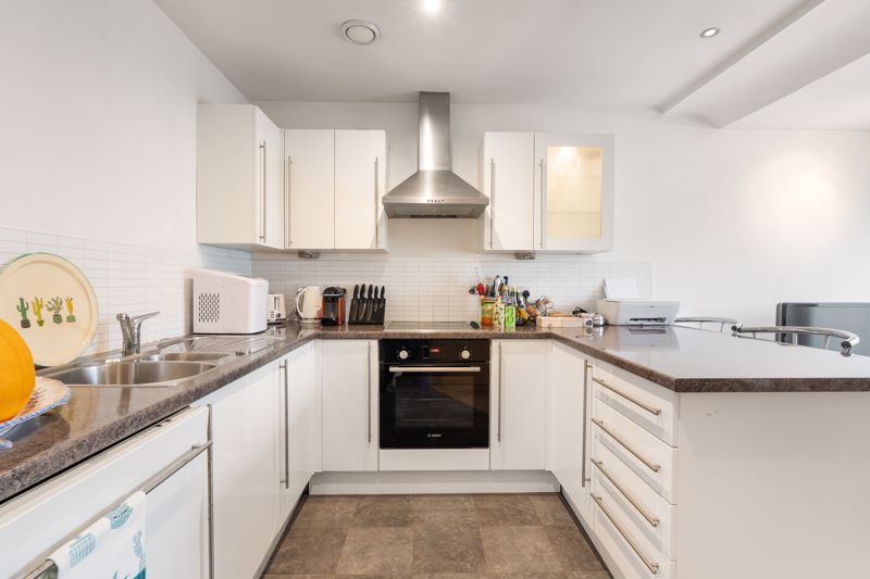 13 Riverside Apartments Old Castletown Road, Douglas IM1 5AN, Castletown. — Photo 4 of 16