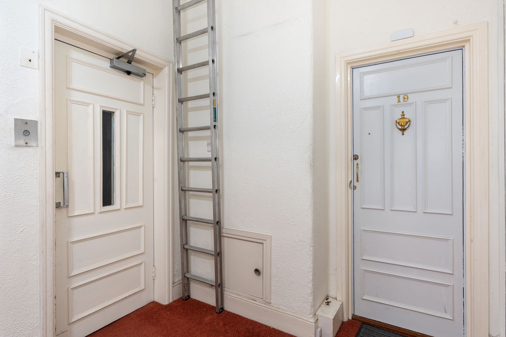 Flat 19/20 Isle of Alanis, Mooragh Promenade, Ramsey IM8 3AJ. — Photo 4 of 21
