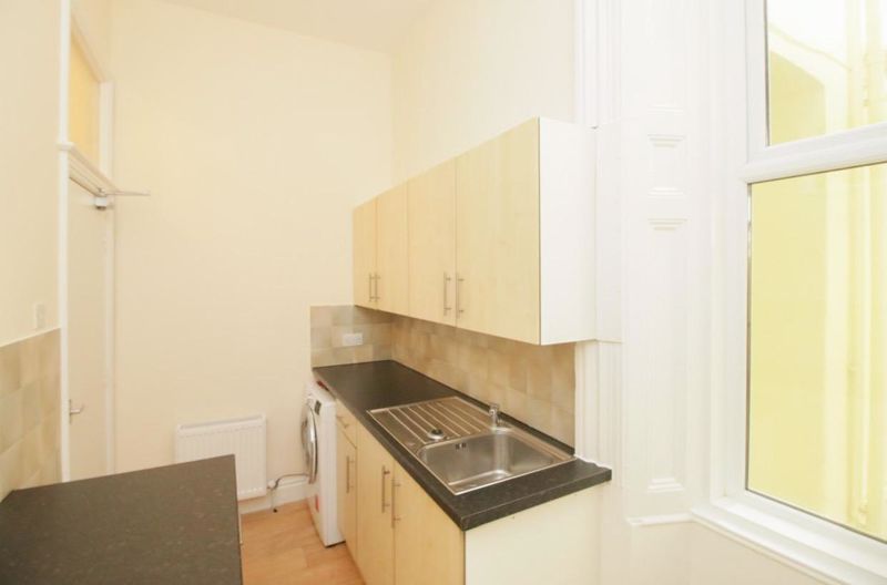 Flat 1, 57 Bucks Road, Douglas IM1 3EE. — Photo 3 of 9