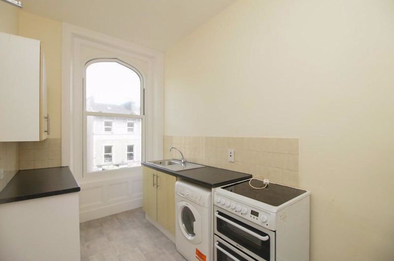 Flat 2, 57 Bucks Road, Douglas IM1 3EE. — Photo 5 of 10