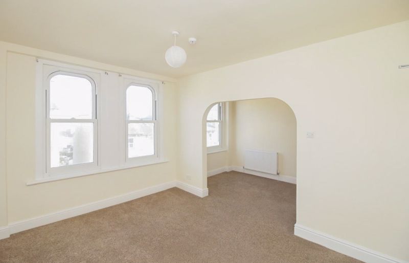 Flat 3, 57 Bucks Road, Douglas IM1 3EE. — Photo 2 of 14