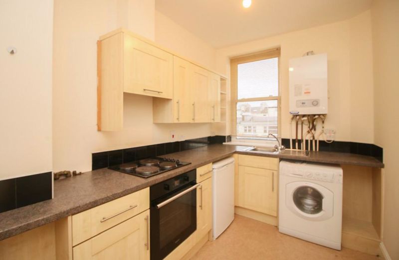 Flat 3, 22A Derby Road, Douglas IM2 3ET. — Photo 3 of 10