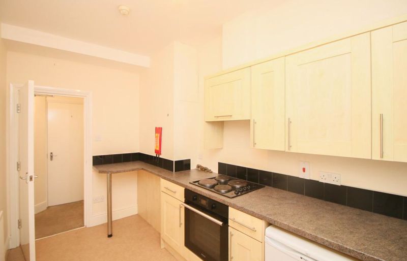 Flat 3, 22A Derby Road, Douglas IM2 3ET. — Photo 4 of 10