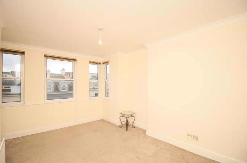 Flat 3, 22A Derby Road, Douglas IM2 3ET. — Photo 5 of 10