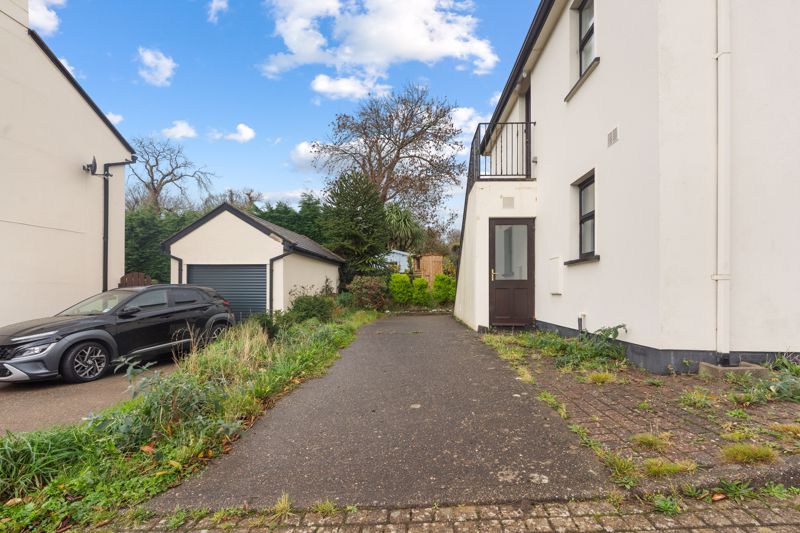 Flat 7B Balleigh Park, Ramsey IM8 3NL. — Photo 3 of 14