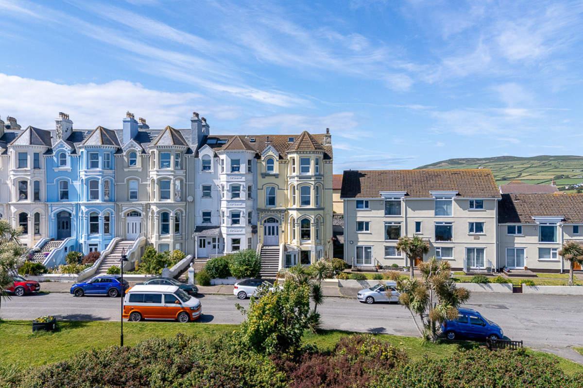 The Promenade, Isle Of Man, IM9 5, Port St Mary. — Photo 1 of 29