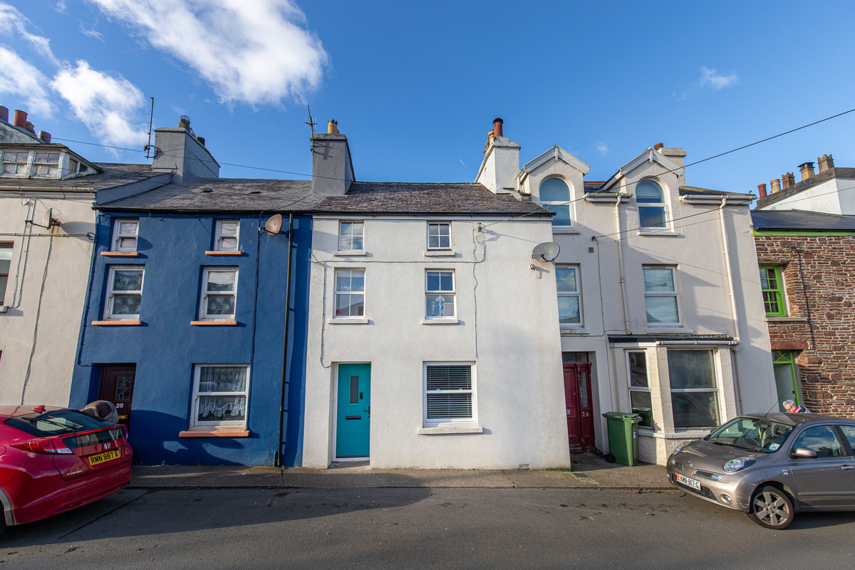 Patrick Street, Isle Of Man, IM5 1, Peel. — Photo 1 of 32