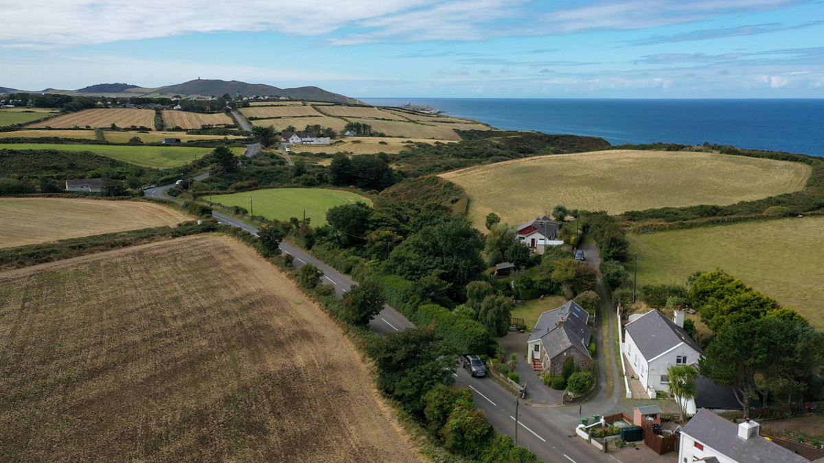 Lhergydhoo, Isle Of Man, IM5 2, Peel. — Photo 3 of 48