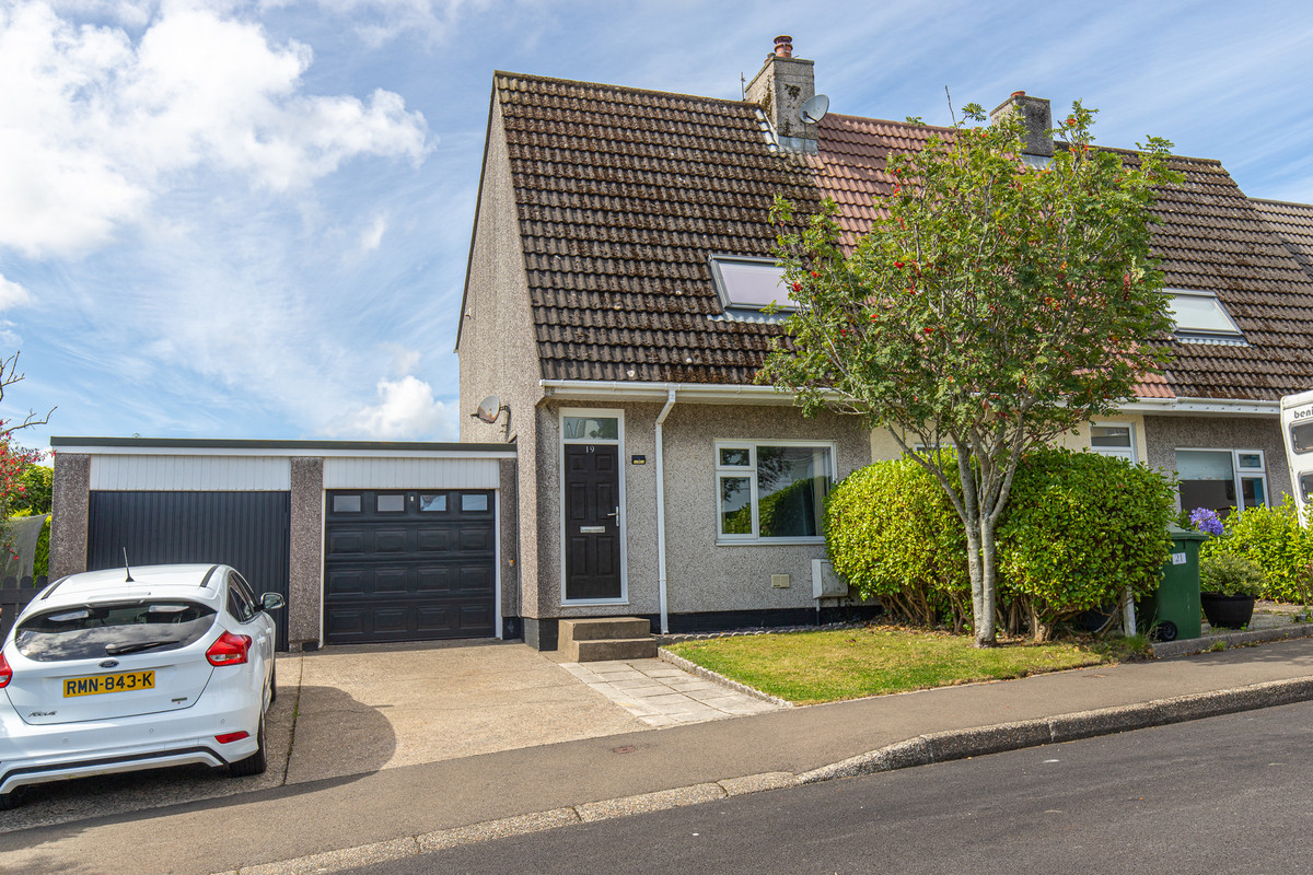 Cronk Avenue, Isle Of Man, IM3 3. — Photo 1 of 20