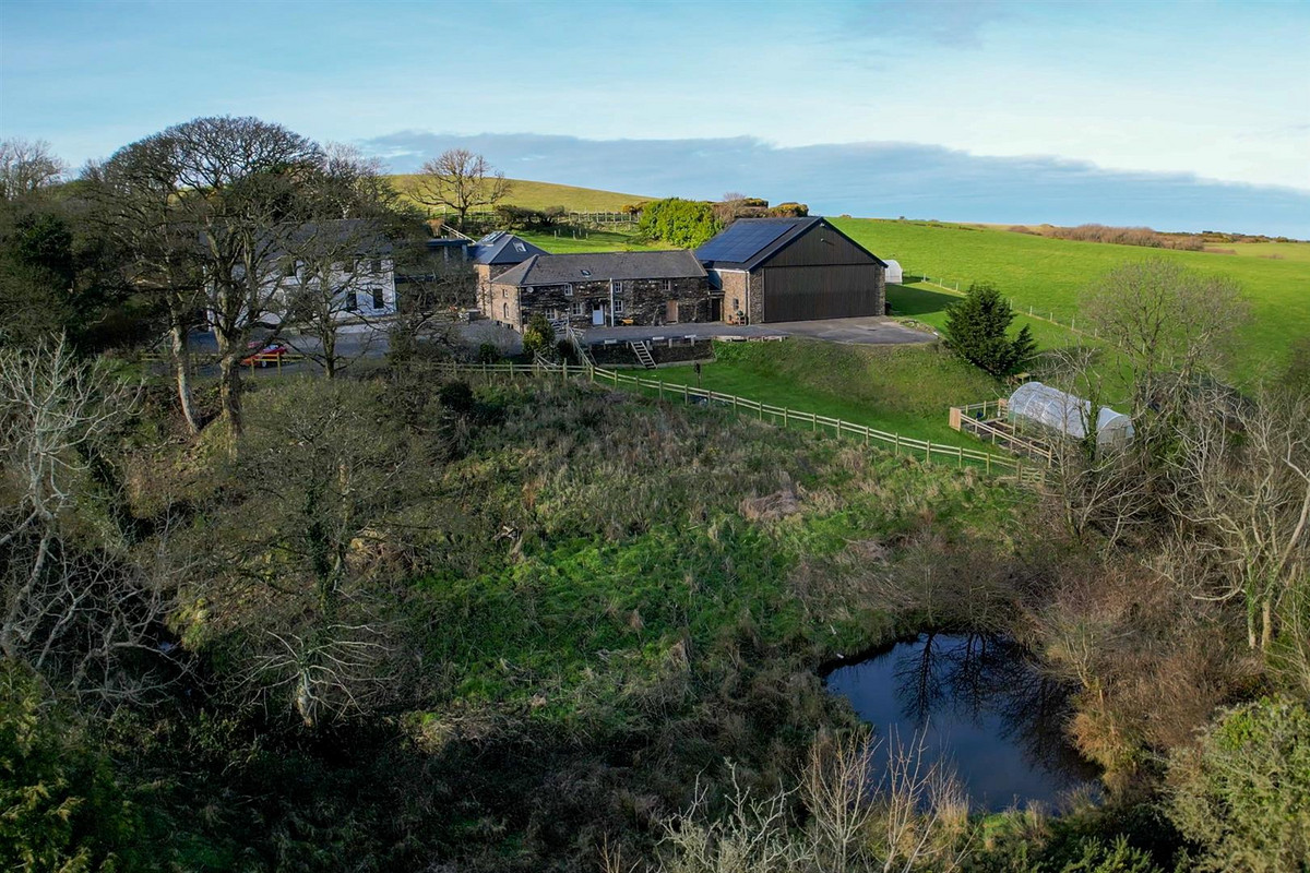 Stockfield Road, Isle Of Man, IM6 1, Kirk Michael. — Photo 4 of 36