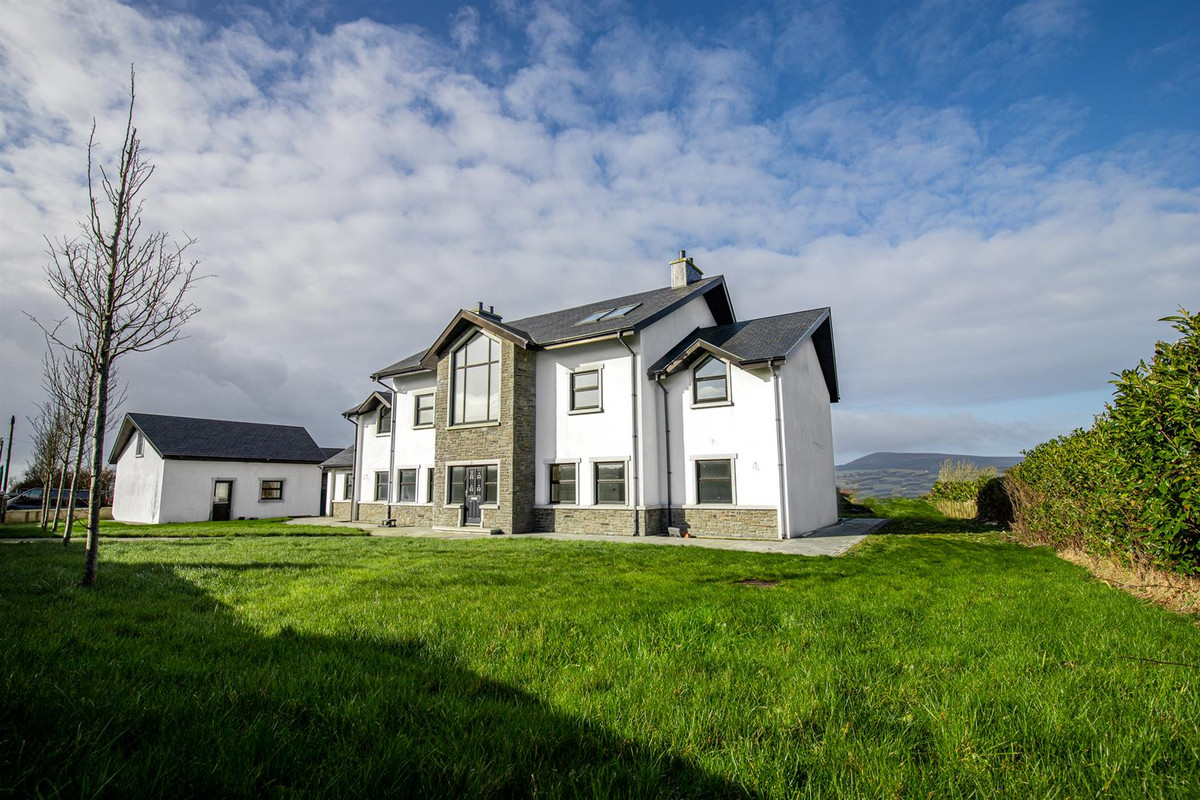 Main Road, Isle Of Man, IM4 1, Santon. — Photo 1 of 32