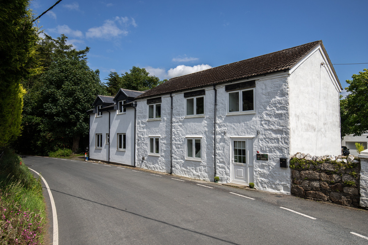 Bayrauyr Road, St Marks, Isle Of Man, IM9 3, Santon. — Photo 1 of 49