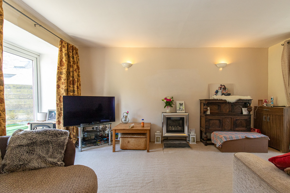 Bayrauyr Road, St Marks, Isle Of Man, IM9 3, Santon. — Photo 3 of 49