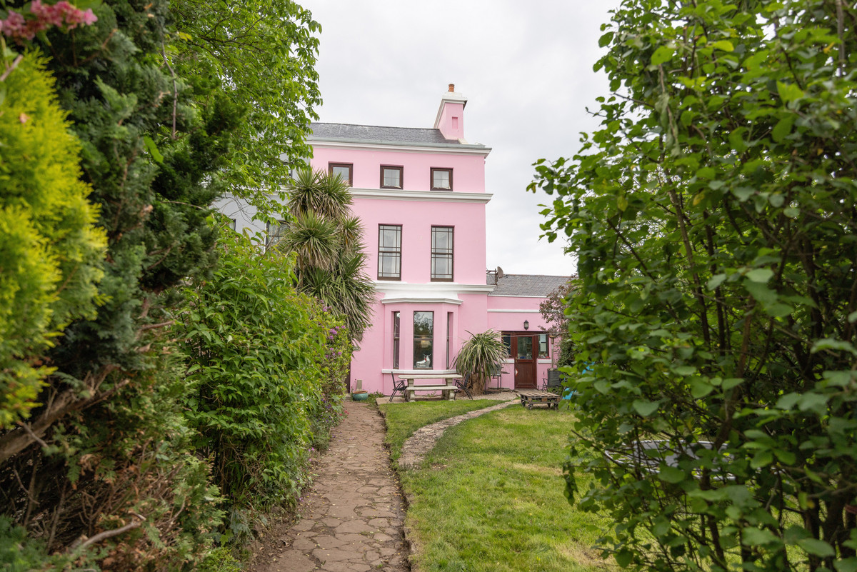 Belle Vue, Isle Of Man, IM5 1, Peel. — Photo 2 of 41