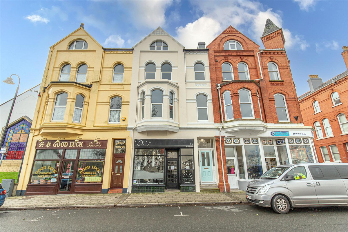 Bay View Road, Isle Of Man, IM9 5, Port St Mary. — Photo 2 of 44