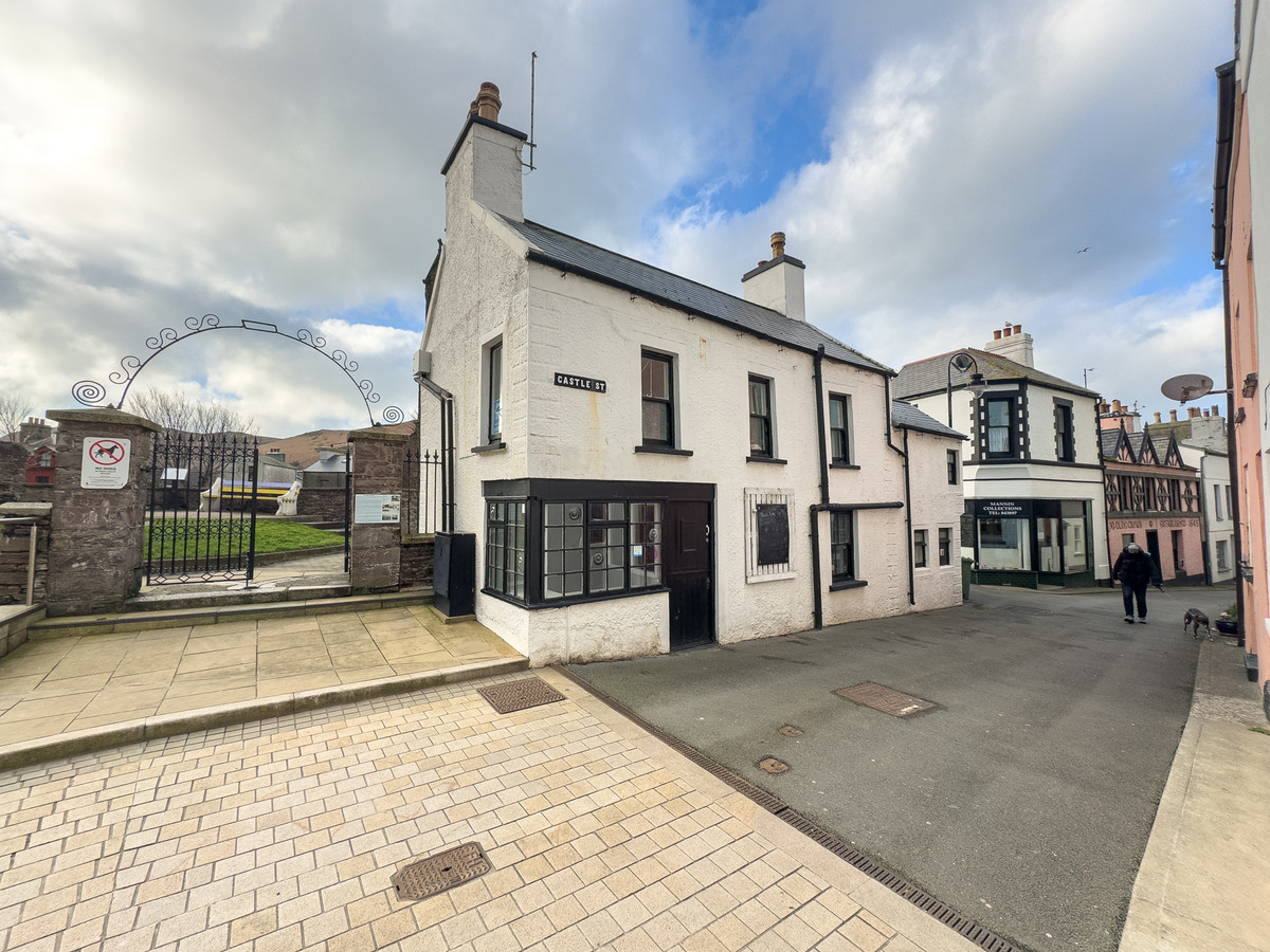Castle Street, Isle Of Man, IM5 1, Peel. — Photo 1 of 10