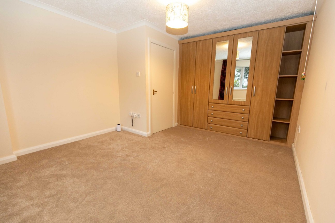113, Saddle Mews, Isle of Man, IM2 1HU, Douglas. — Photo 4 of 12