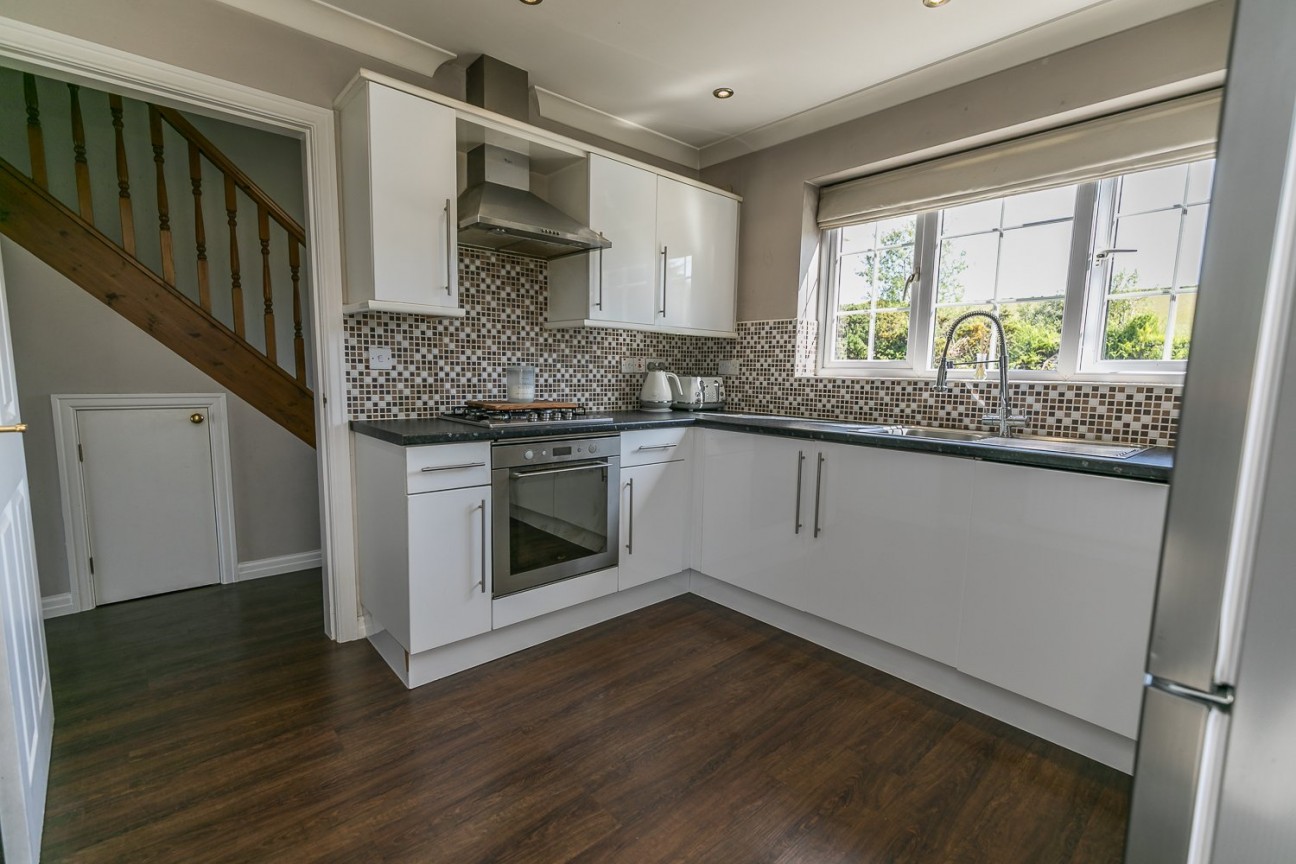 5, Sprucewood Close, Foxdale, IM4 3JT. — Photo 4 of 22