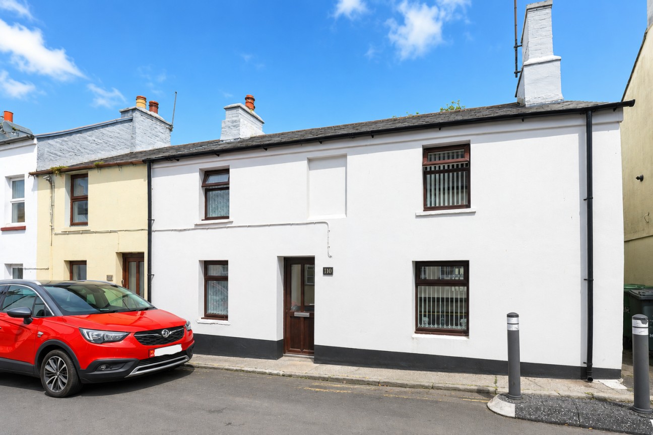 110, Malew Street, Castletown, IM9 1LT. — Photo 1 of 17