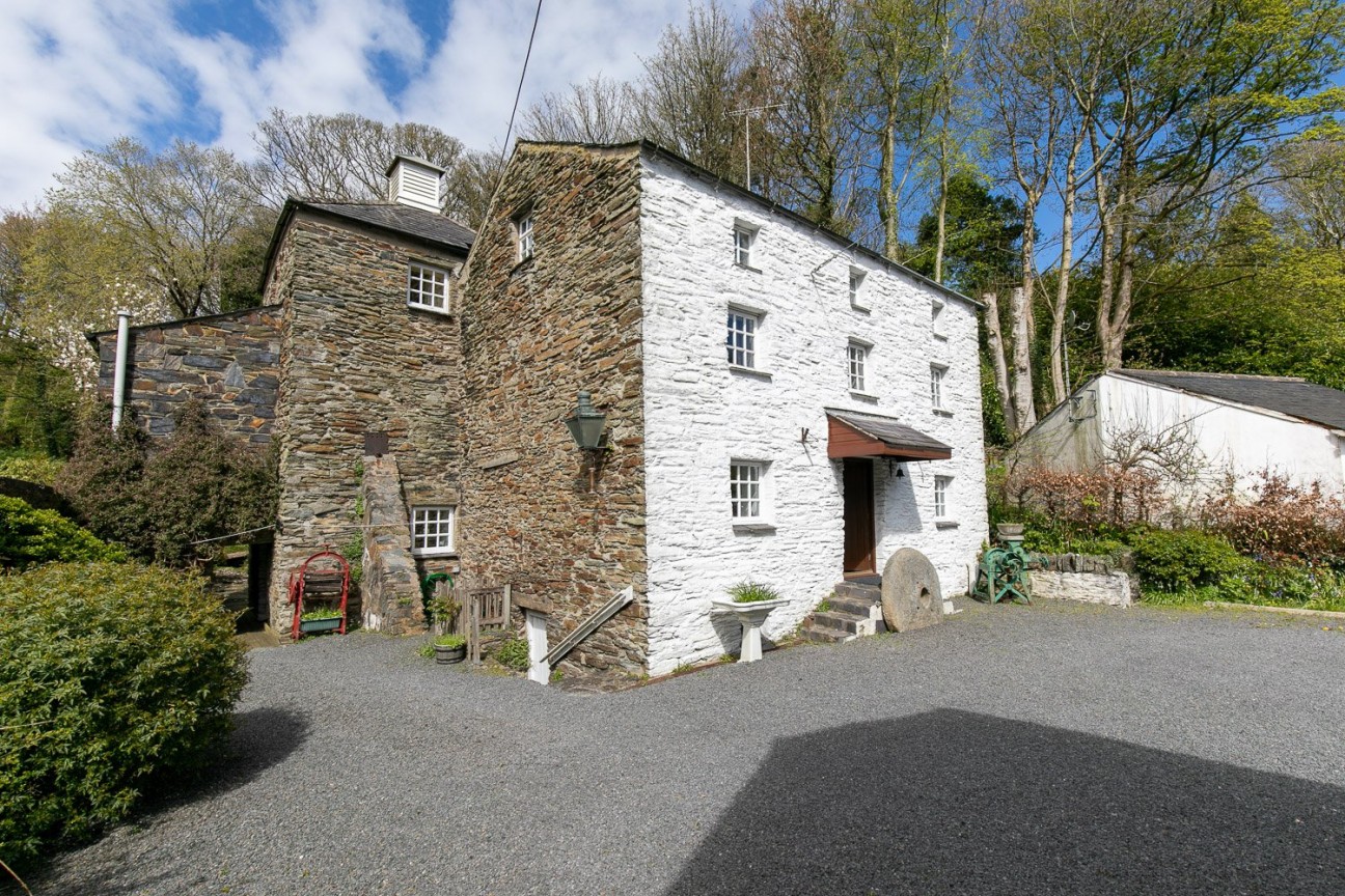 The Old Mill, Main Road, Baldrine, IM4 6DX. — Photo 2 of 34