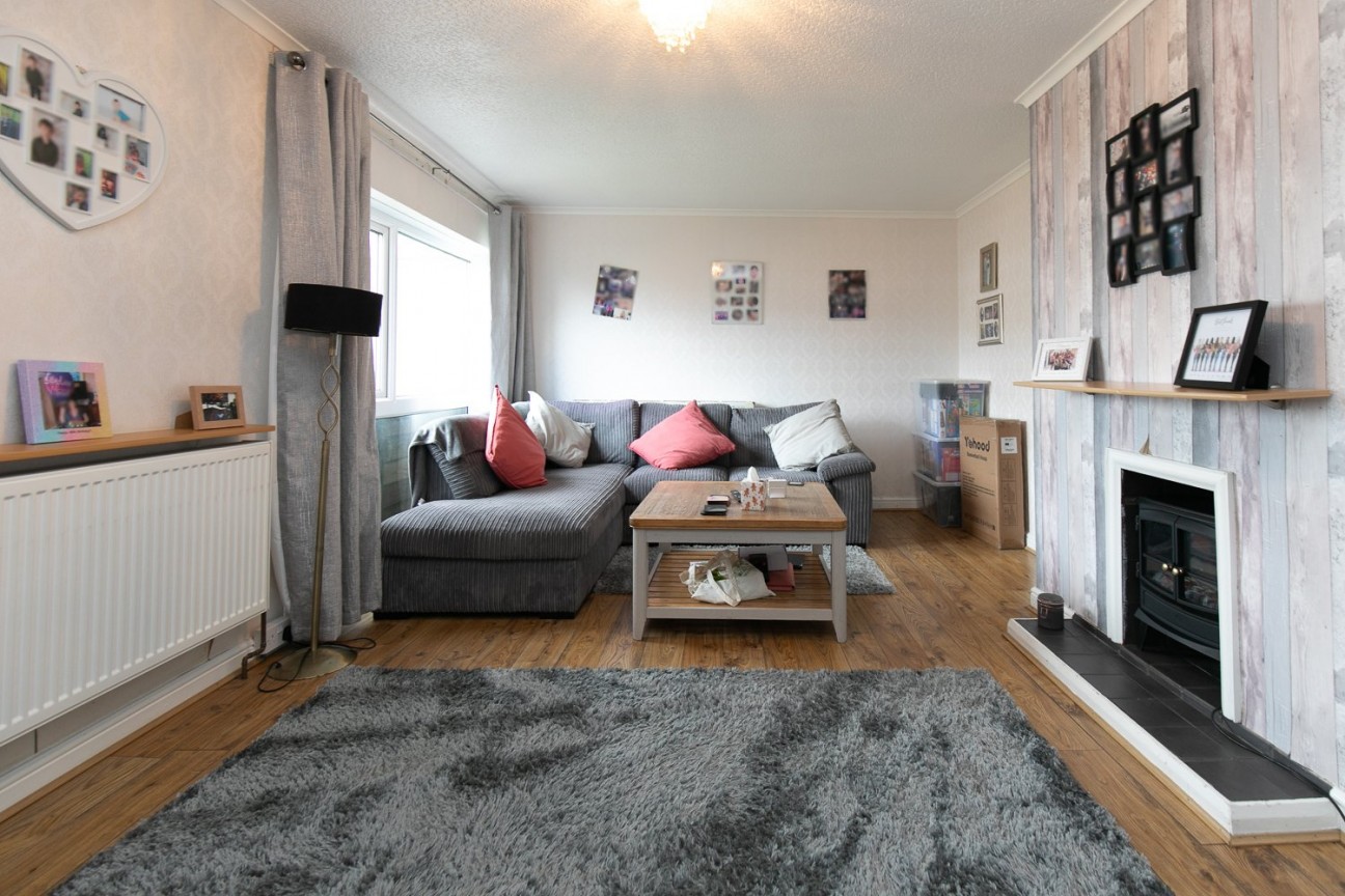 39, Wybourn Grove, Onchan, Isle of Man, IM3 4AU. — Photo 3 of 17