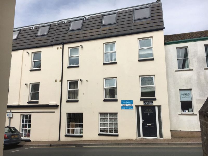 Derby Road, Peel IM5 1HH. — Photo 1 of 9