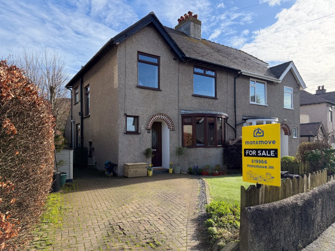 23, Terence Avenue, Douglas, IM2 5BN. — Photo 1 of 26