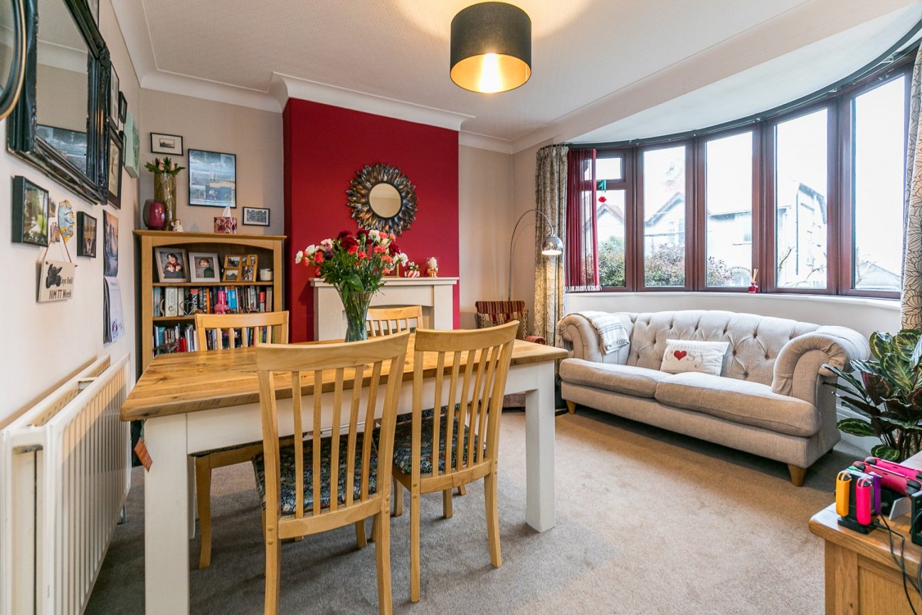23, Terence Avenue, Douglas, IM2 5BN. — Photo 5 of 26
