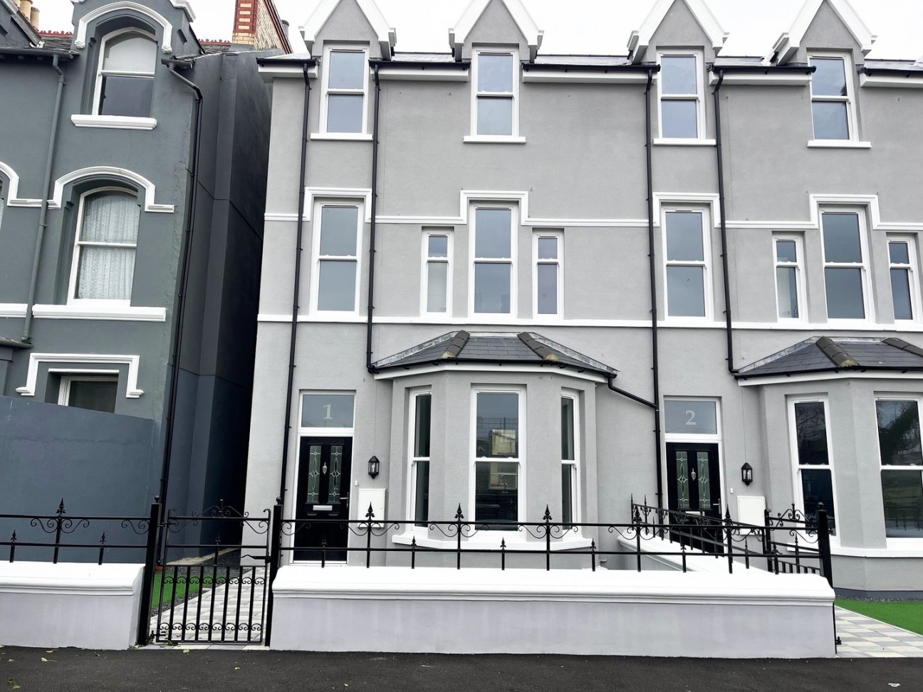 1 Crellins Court, Grosvenor Road, Douglas, Isle of Man, IM1 3AU. — Photo 1 of 20