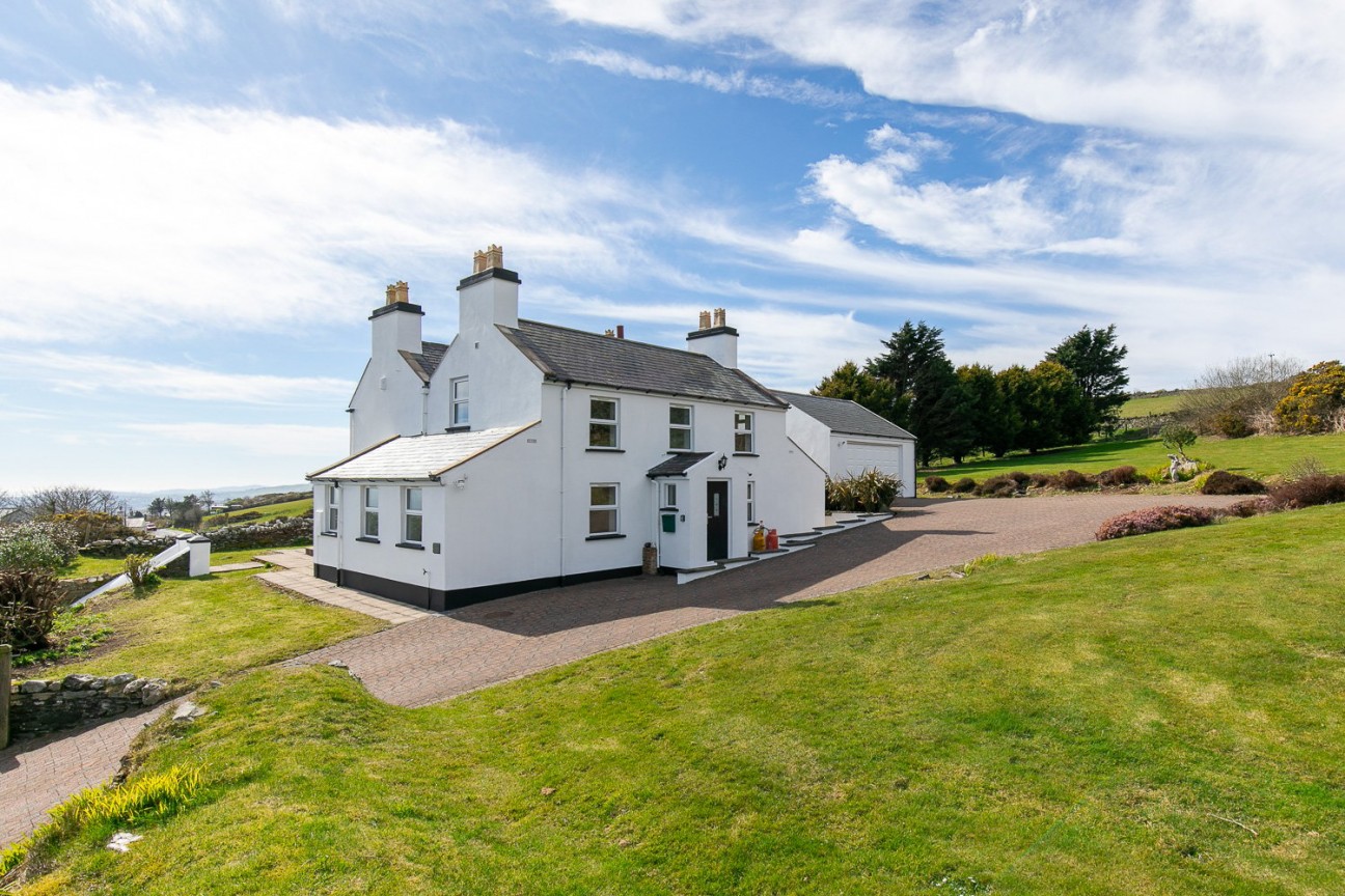 Thie-Ny-Dhreem, Laxey, IM4 7PW. — Photo 1 of 37