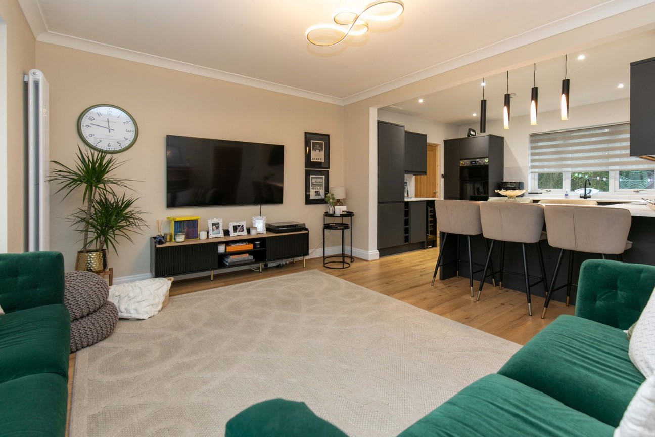 Cushag, 22, Victoria Terrace, Isle of Man, IM2 4EX, Douglas. — Photo 3 of 16