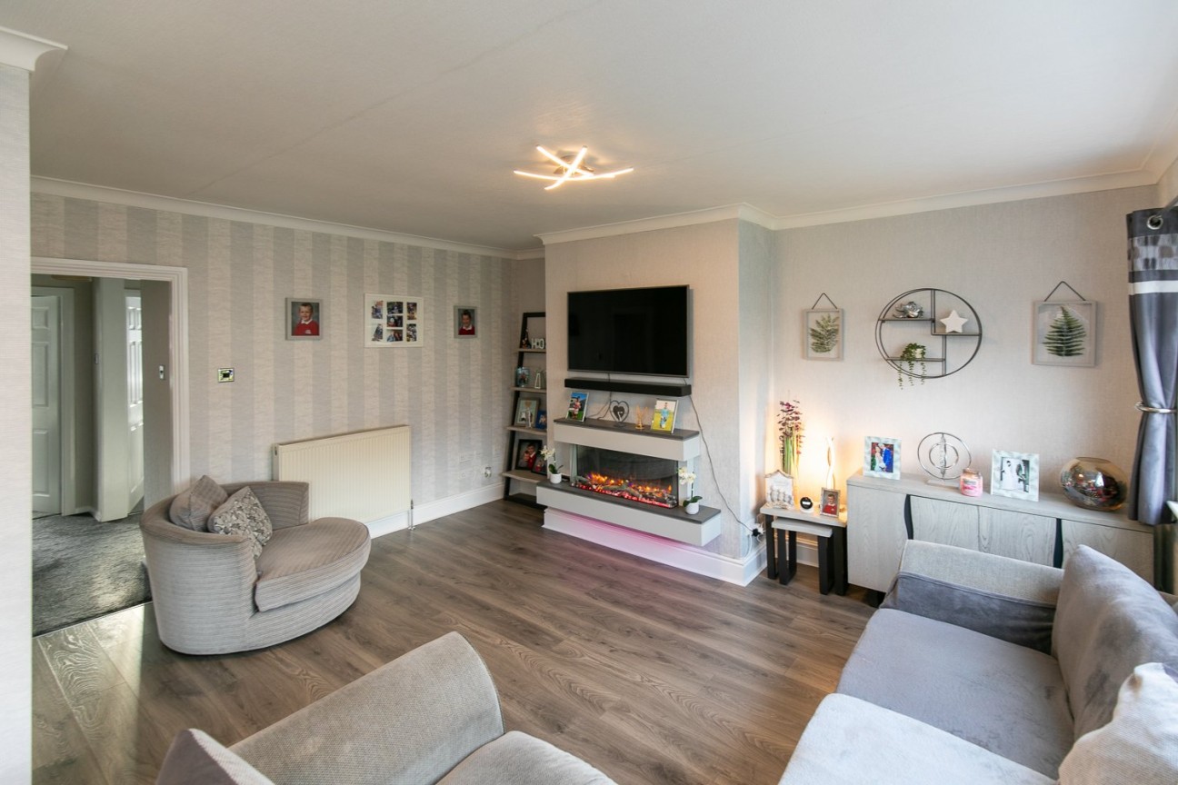4, Greenlands Avenue, Ramsey, Isle of Man, IM8 2PP. — Photo 3 of 24