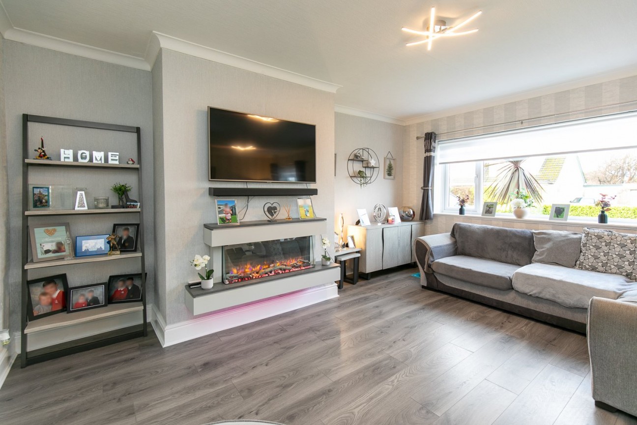 4, Greenlands Avenue, Ramsey, Isle of Man, IM8 2PP. — Photo 4 of 24