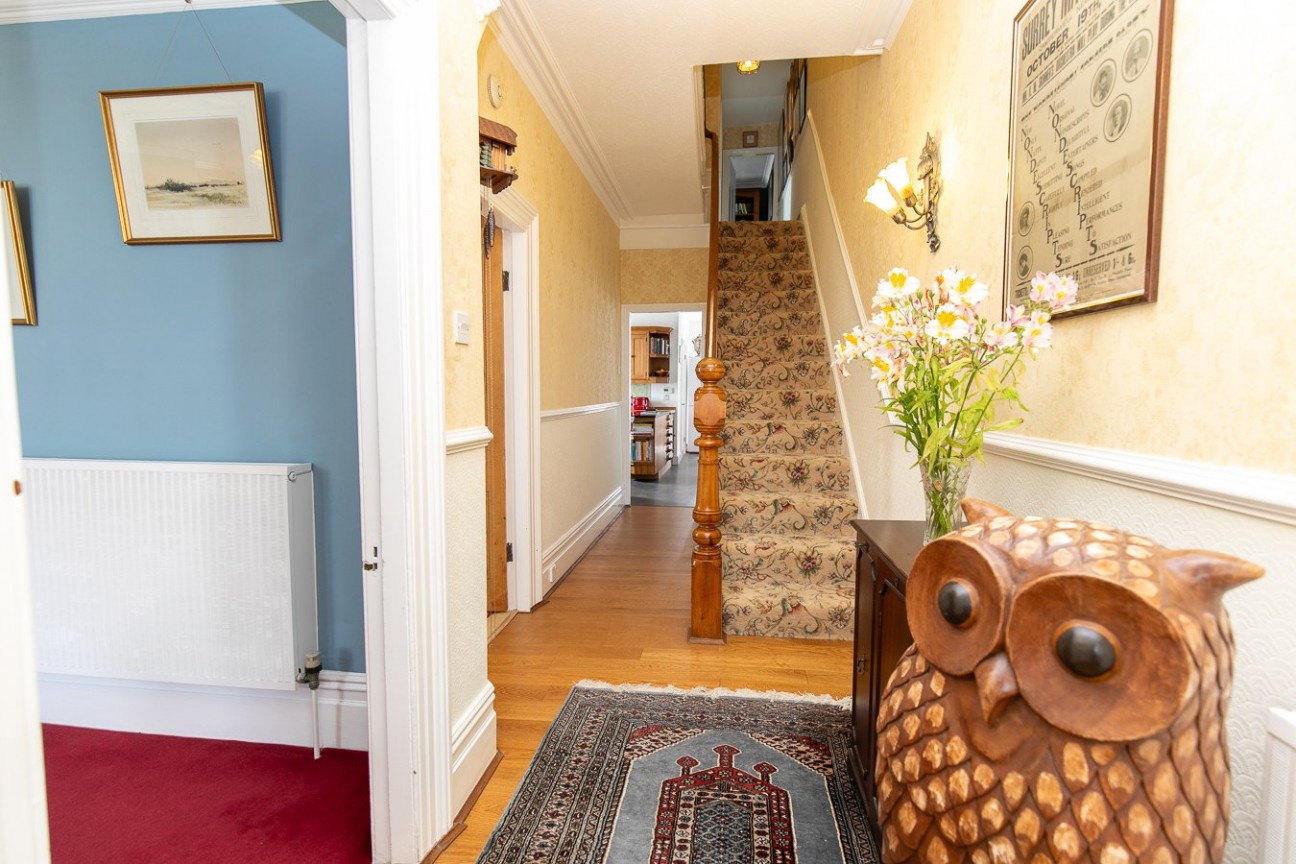 29, Albany Road, Douglas, Isle of Man, IM2 3NF. — Photo 4 of 29