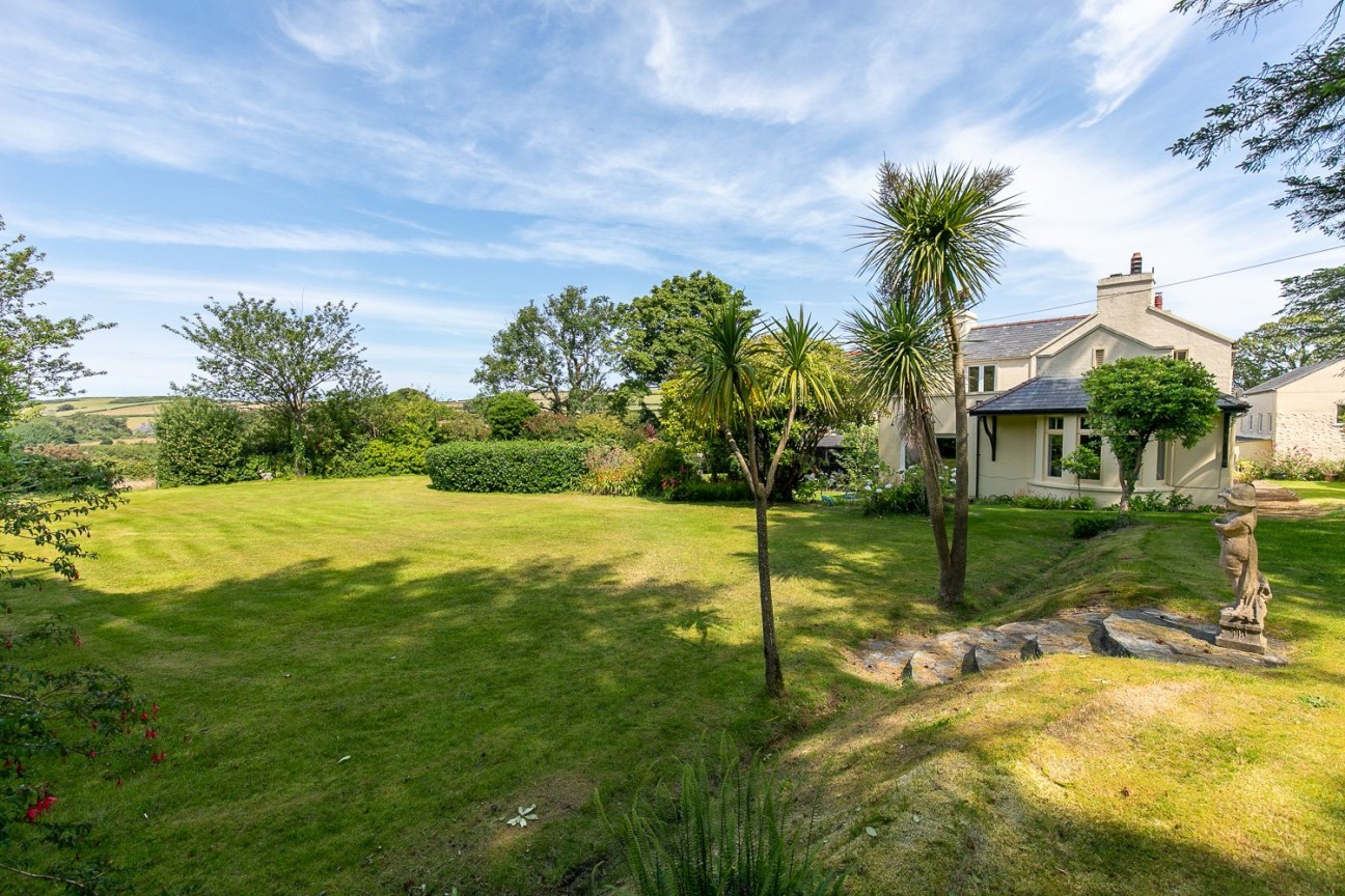 Thie Garey, Dreemskerry Hill, Ramsey, Maughold, IM7 1BE. — Photo 4 of 44
