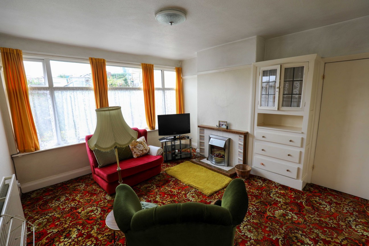 16, St Catherines Drive, Douglas, IM1 4BQ. — Photo 3 of 13