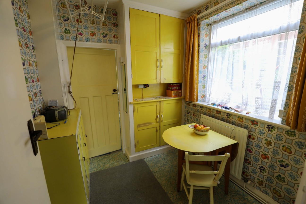 16, St Catherines Drive, Douglas, IM1 4BQ. — Photo 4 of 13