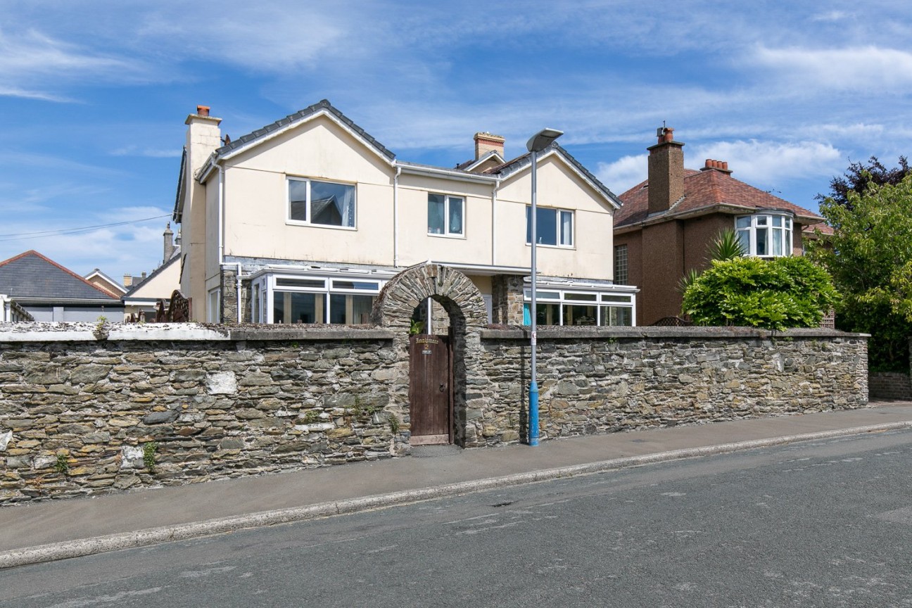 Inglemere, 2, Albany Road, Isle of Man, IM2 3AN, Douglas. — Photo 1 of 14