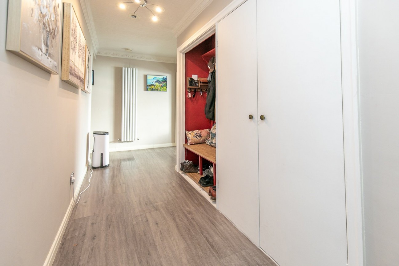Flat 8, Highgrove Mansions, Switzerland Road, Isle of Man, IM2 4NG, Douglas. — Photo 5 of 21