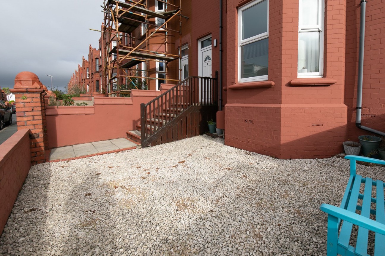 2, Hildesley Road, Isle of Man, IM2 5AZ, Douglas. — Photo 2 of 19