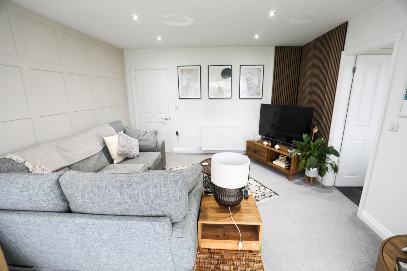 3, Mount View Close, Onchan, IM3 4BR. — Photo 5 of 24