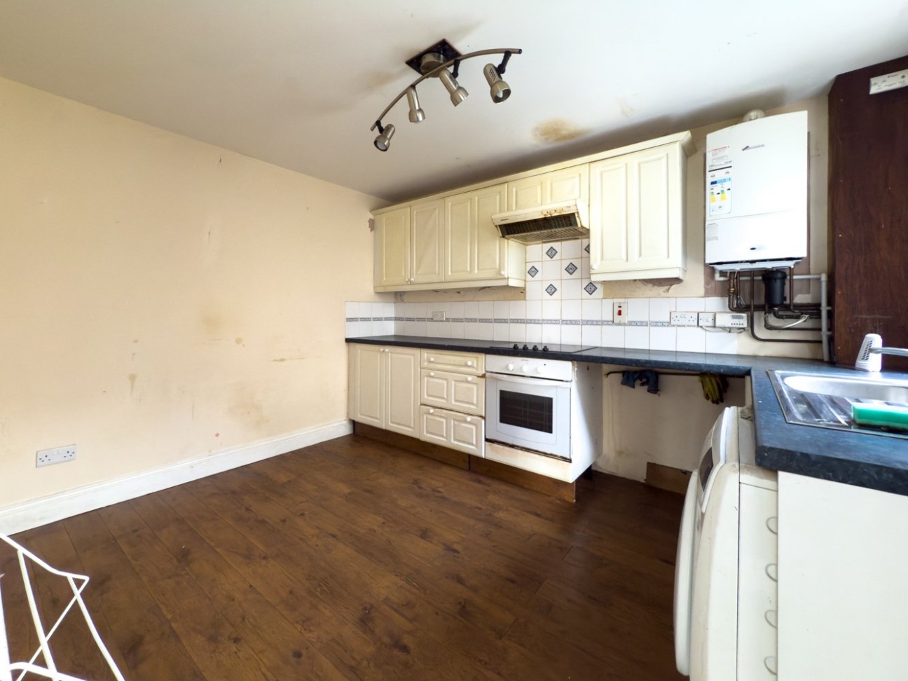 2, Bridge Road, Ballasalla, IM9 3DA. — Photo 4 of 11